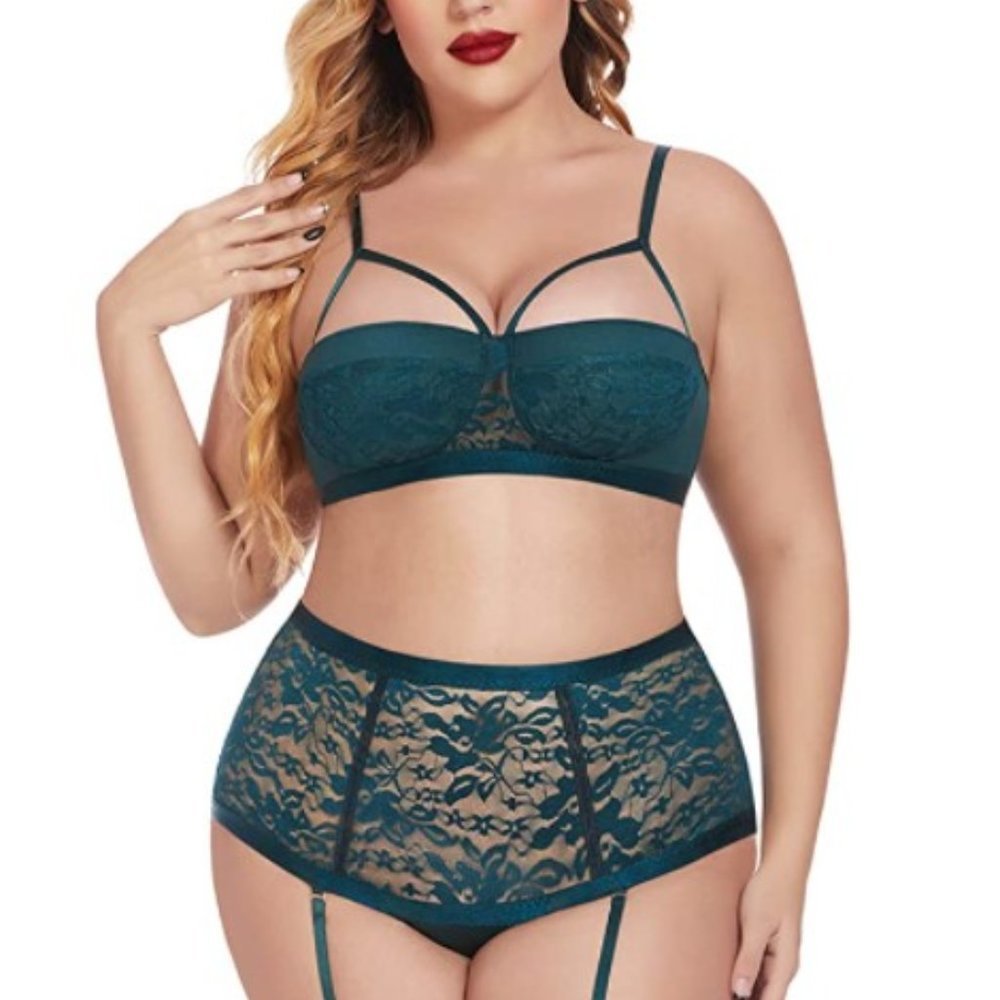 Women's Plus Size Green Lace Half Cup Bra High Waist Garter Panty Lingerie Set